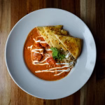 Chicken tikka masala with rice and naan